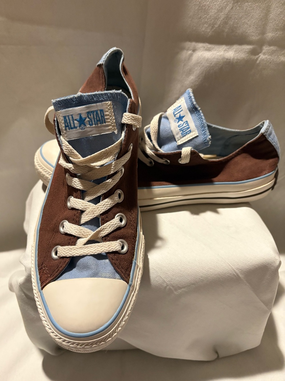 Converse Chuck Taylor All Star, Low-Top, brown light blue, US size 7.5 M/ 9.5 W
